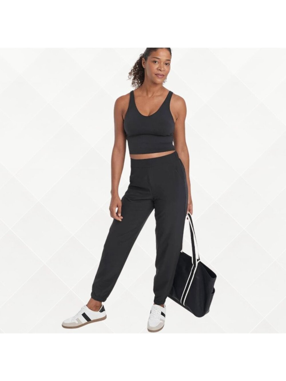 All in Motion Joggers • M • NWT • Black • WAW-100024
